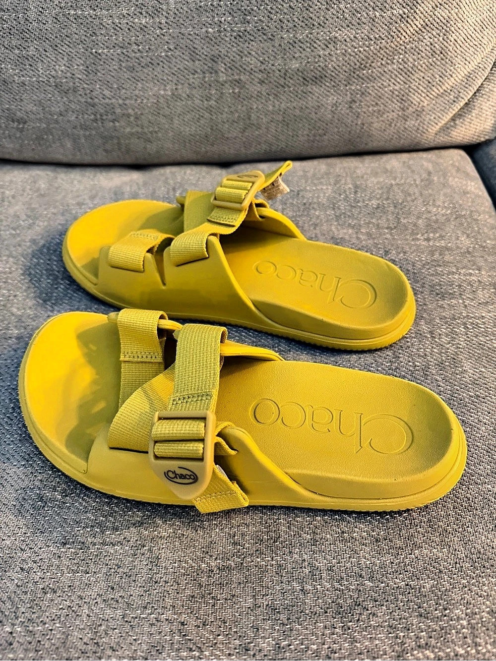 Chaco Chillos Slide Sandals Women’s 7 Cress Green Yellow Worn Once